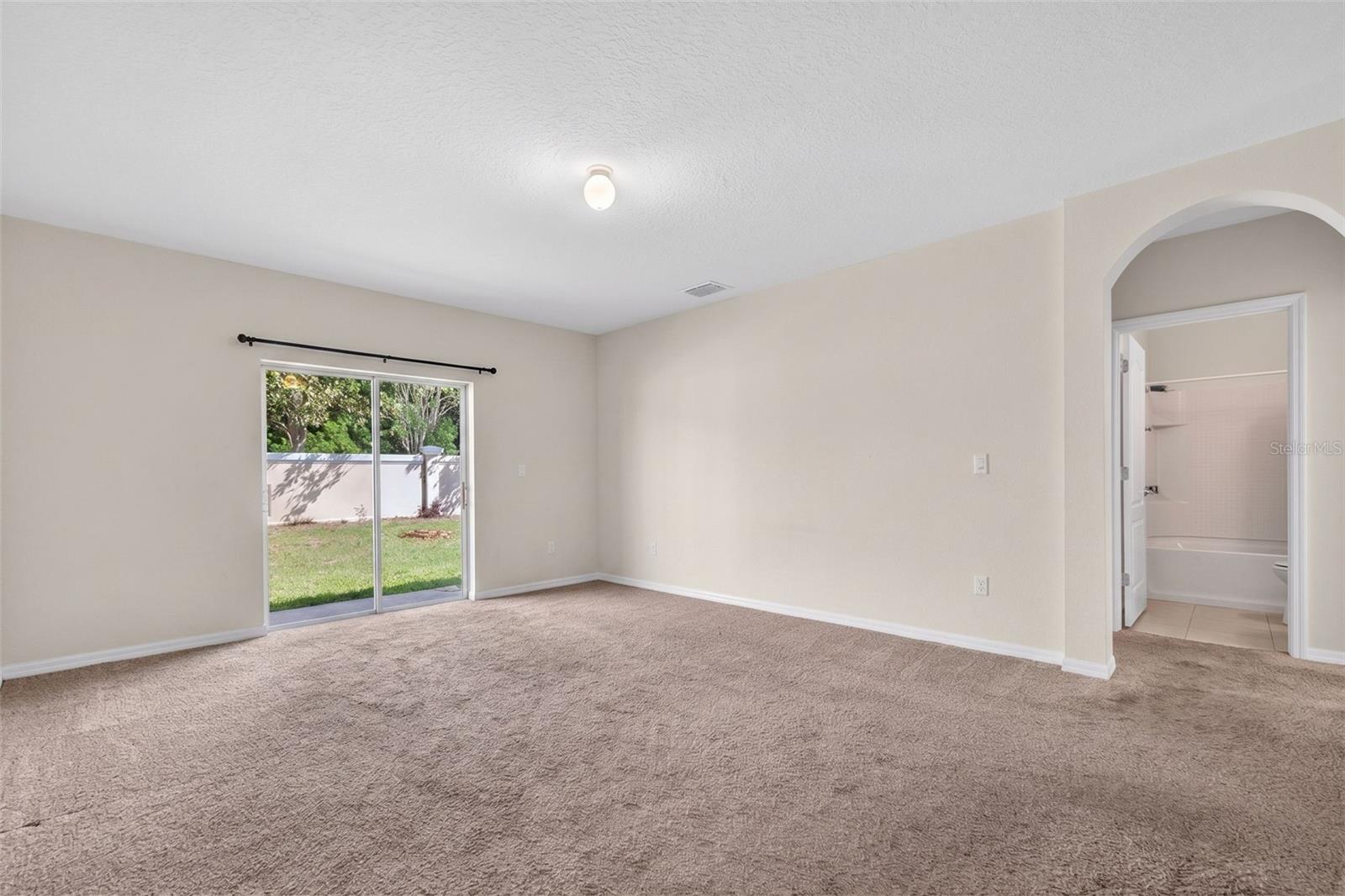 561 Lake Cummings Way Property Photo 14