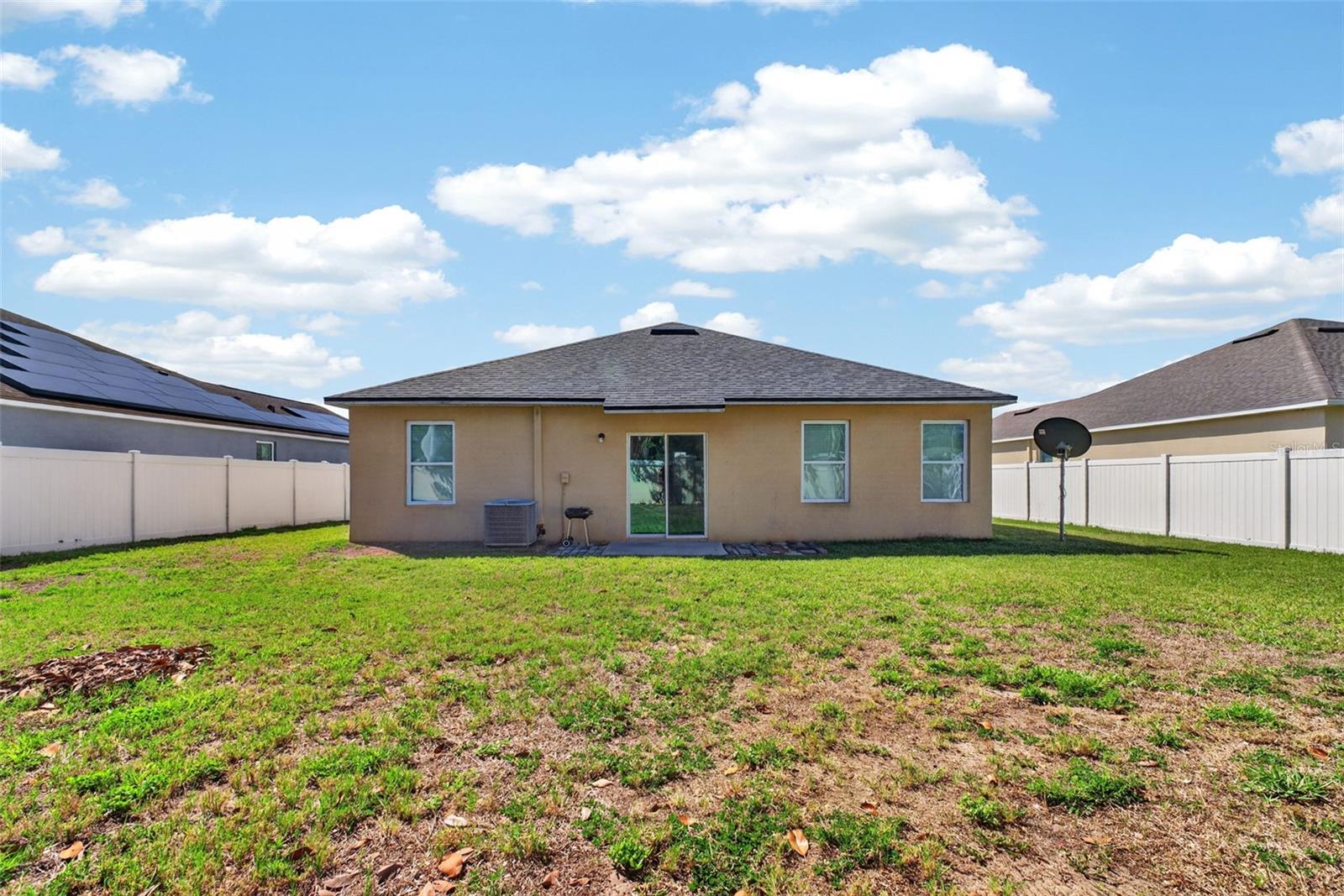 561 Lake Cummings Way Property Photo 43