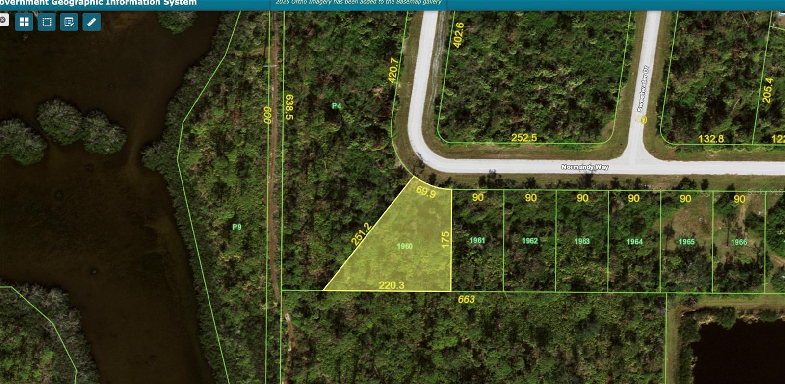 121 Normandy Way Property Photo 2