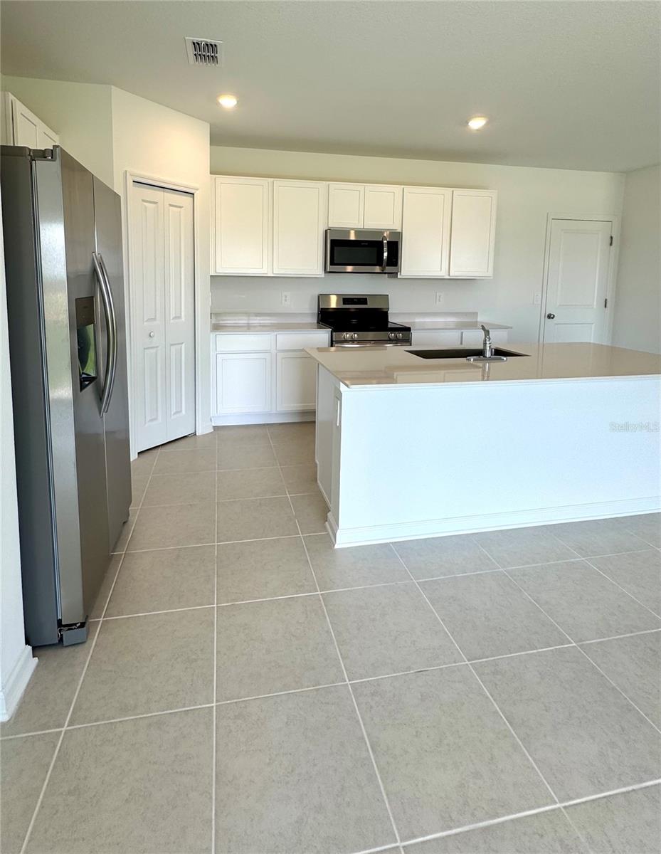 3430 Howell Dr Property Photo 4