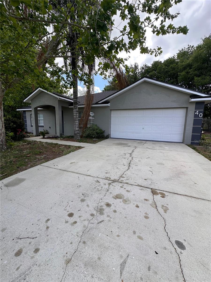 40 Willow Run Property Photo 1