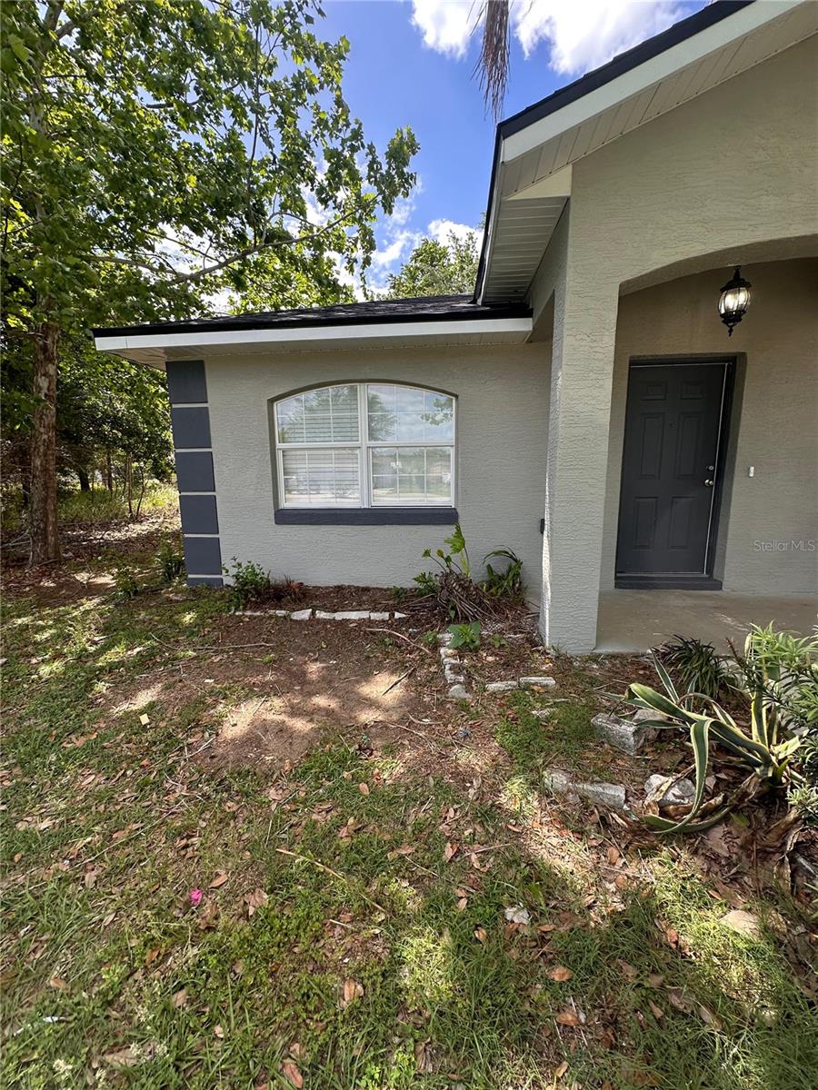 40 Willow Run Property Photo 4