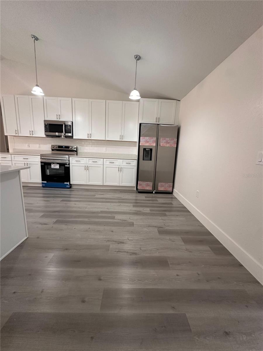 40 Willow Run Property Photo 14