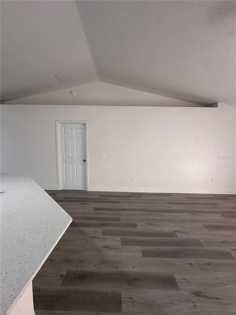 40 Willow Run Property Photo 16