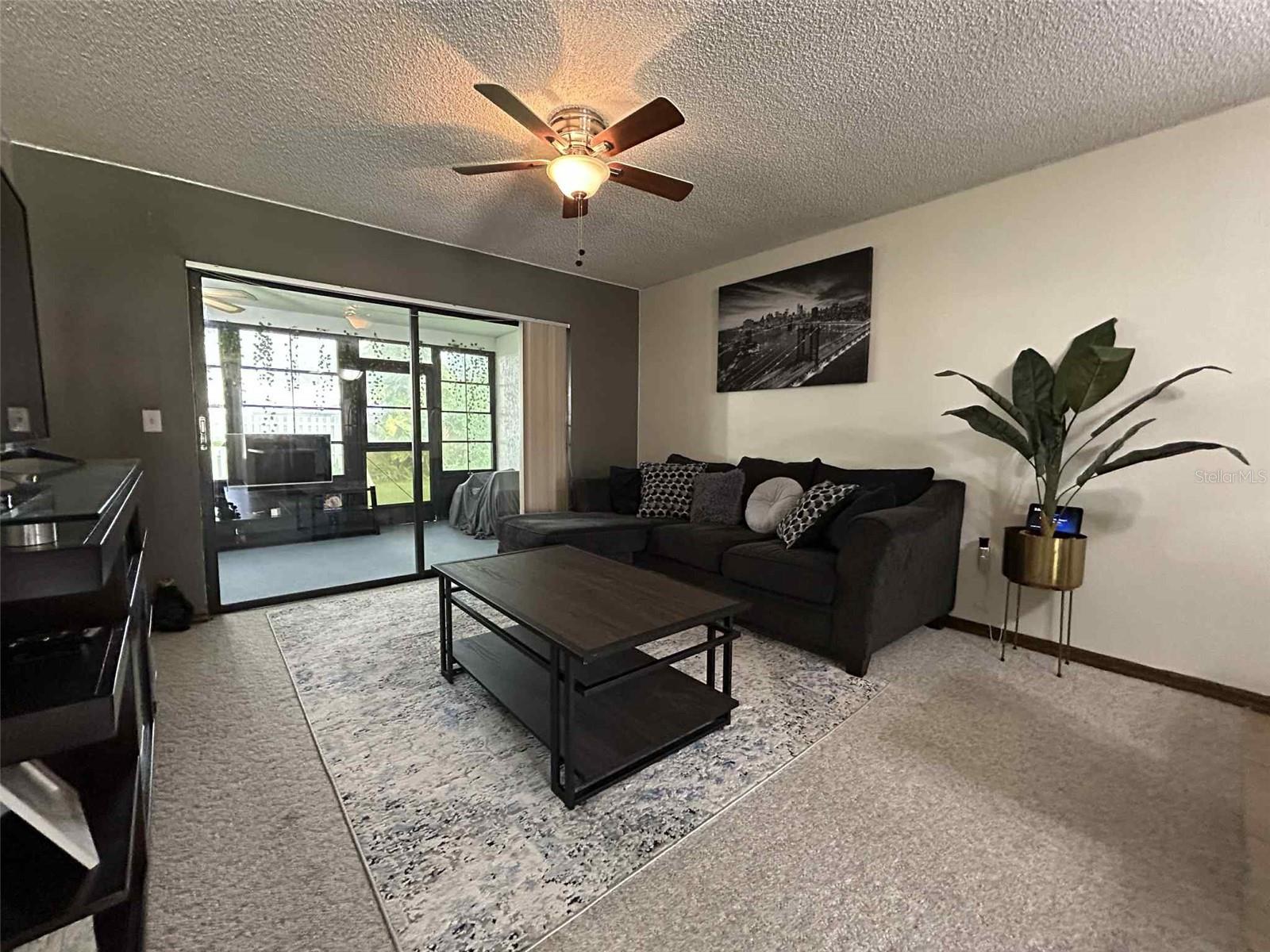 3613 Bay Ct Property Photo 3