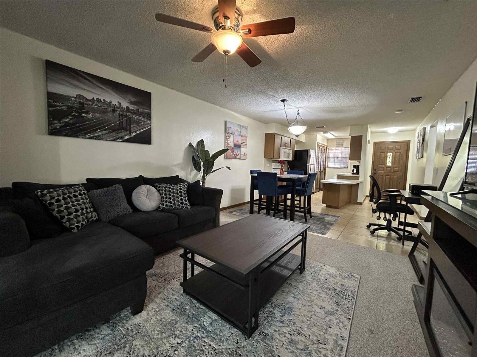 3613 Bay Ct Property Photo 4