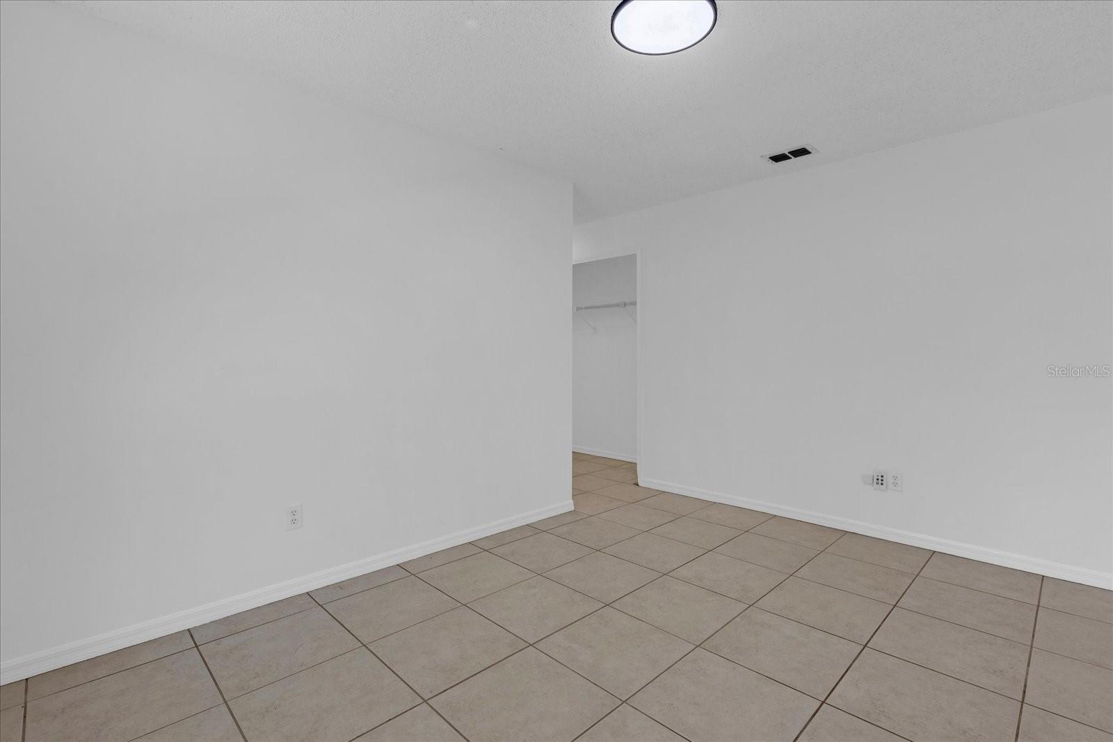 9011 Chapman Oak Ct Property Photo 11