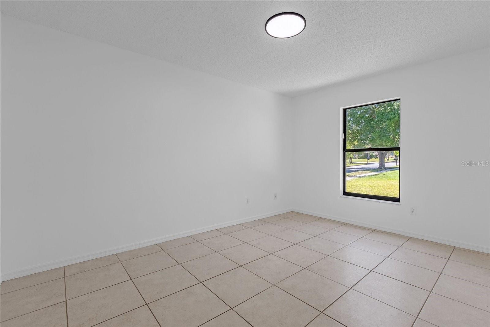 9011 Chapman Oak Ct Property Photo 17