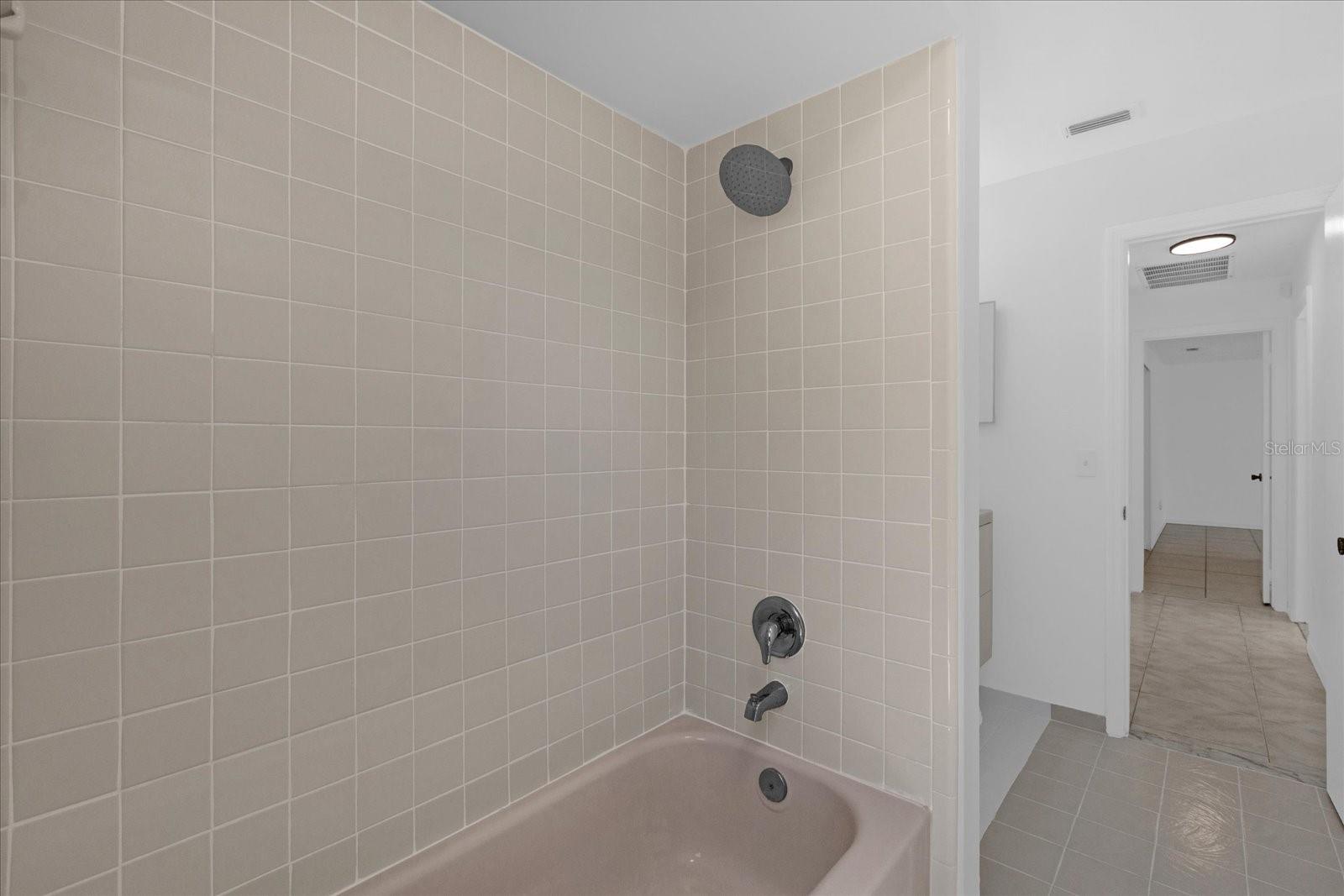 9011 Chapman Oak Ct Property Photo 21