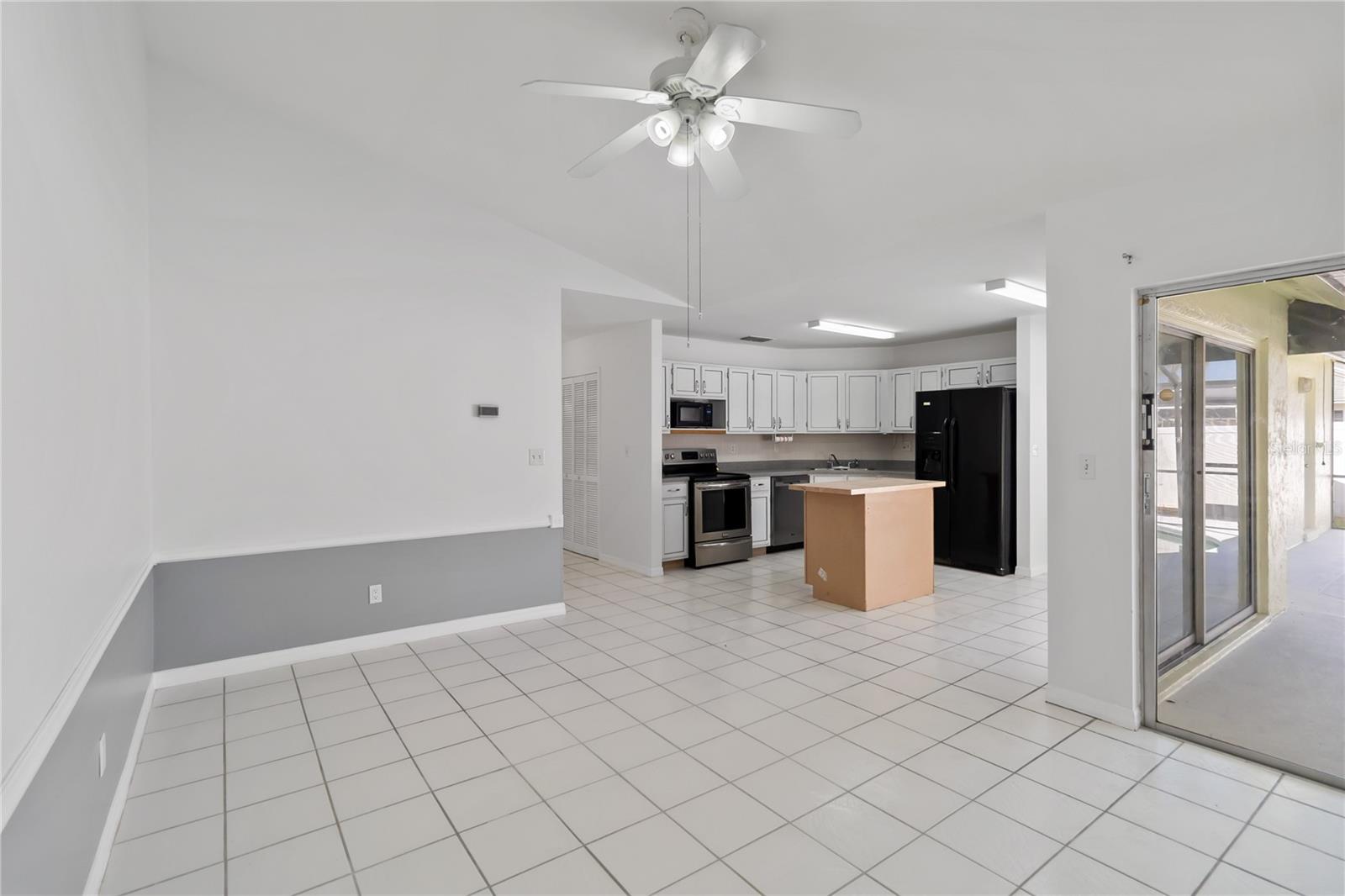 7771 Indian Ridge Trl N Property Photo 16