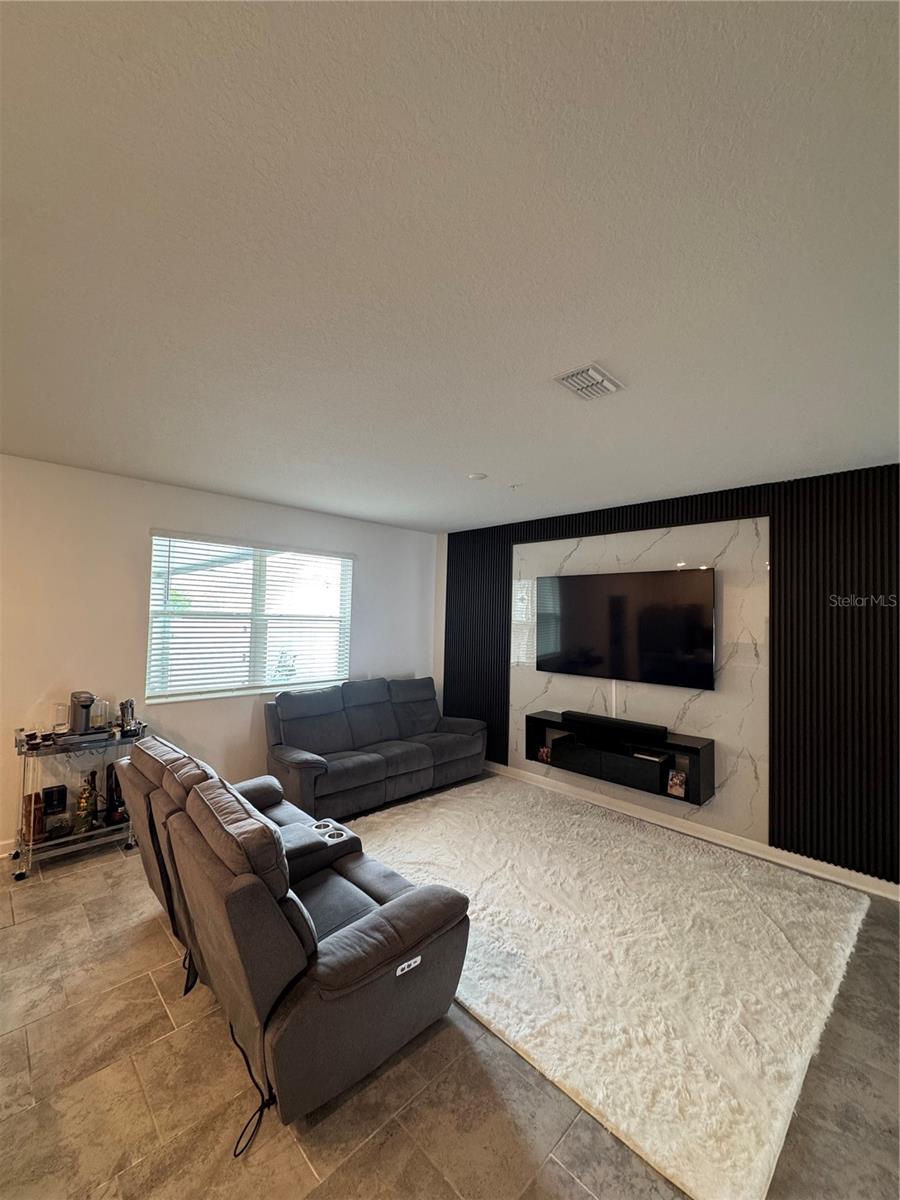 11924 Boldface Dr Property Photo 2