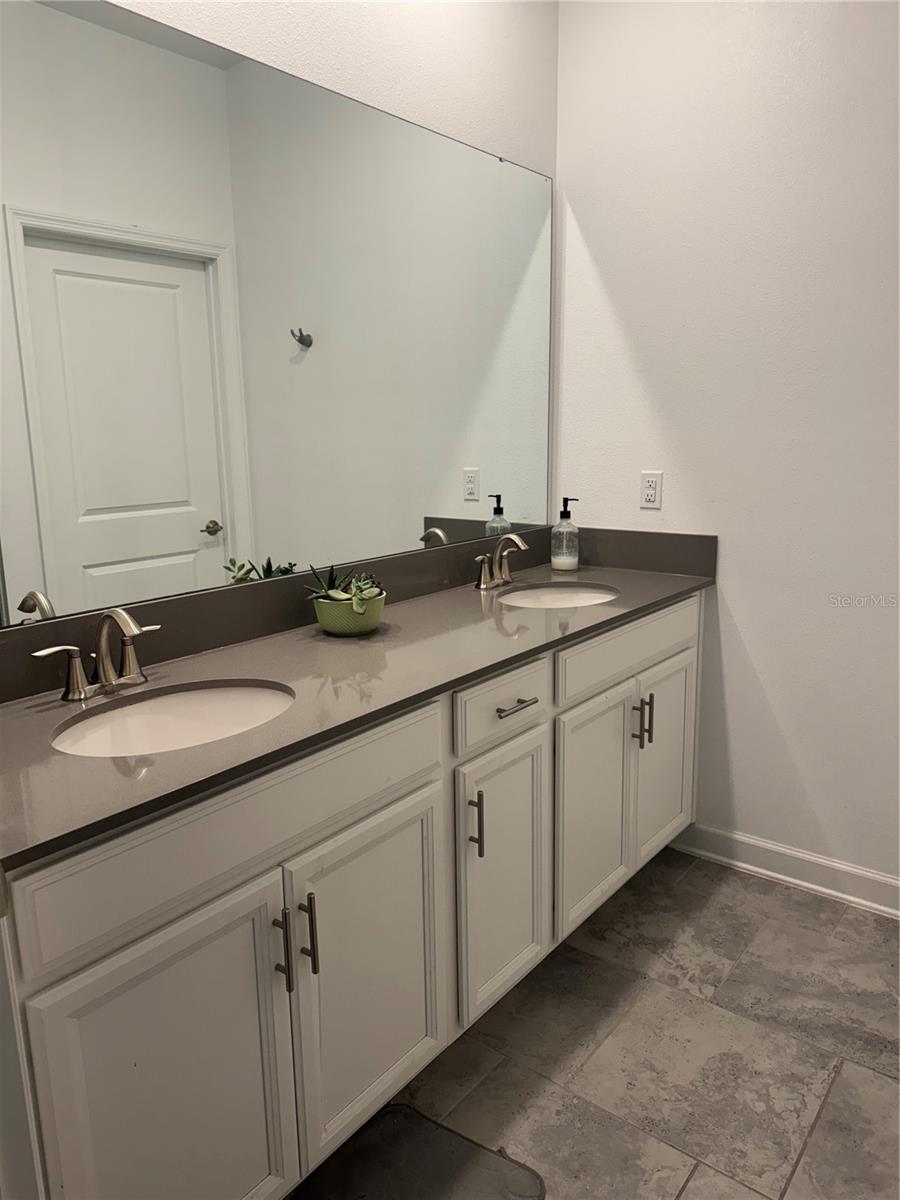 11924 Boldface Dr Property Photo 21