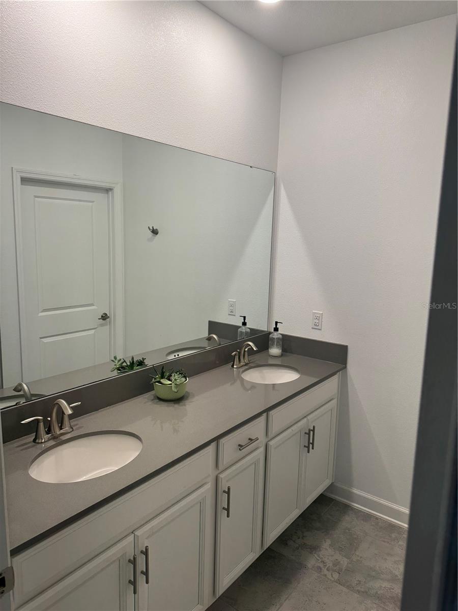 11924 Boldface Dr Property Photo 24
