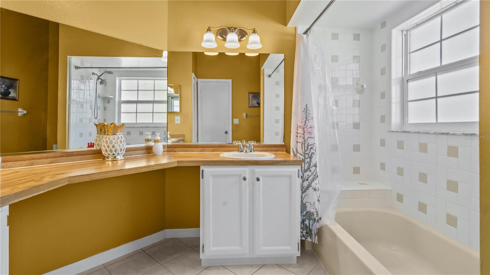 3320 Pineridge Cir Property Photo 12