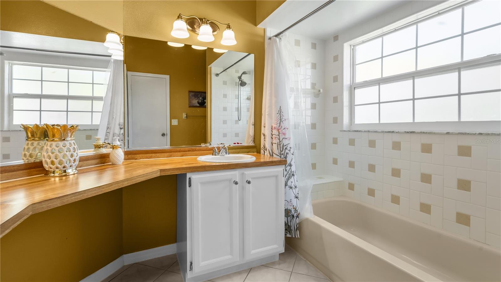 3320 Pineridge Cir Property Photo 13