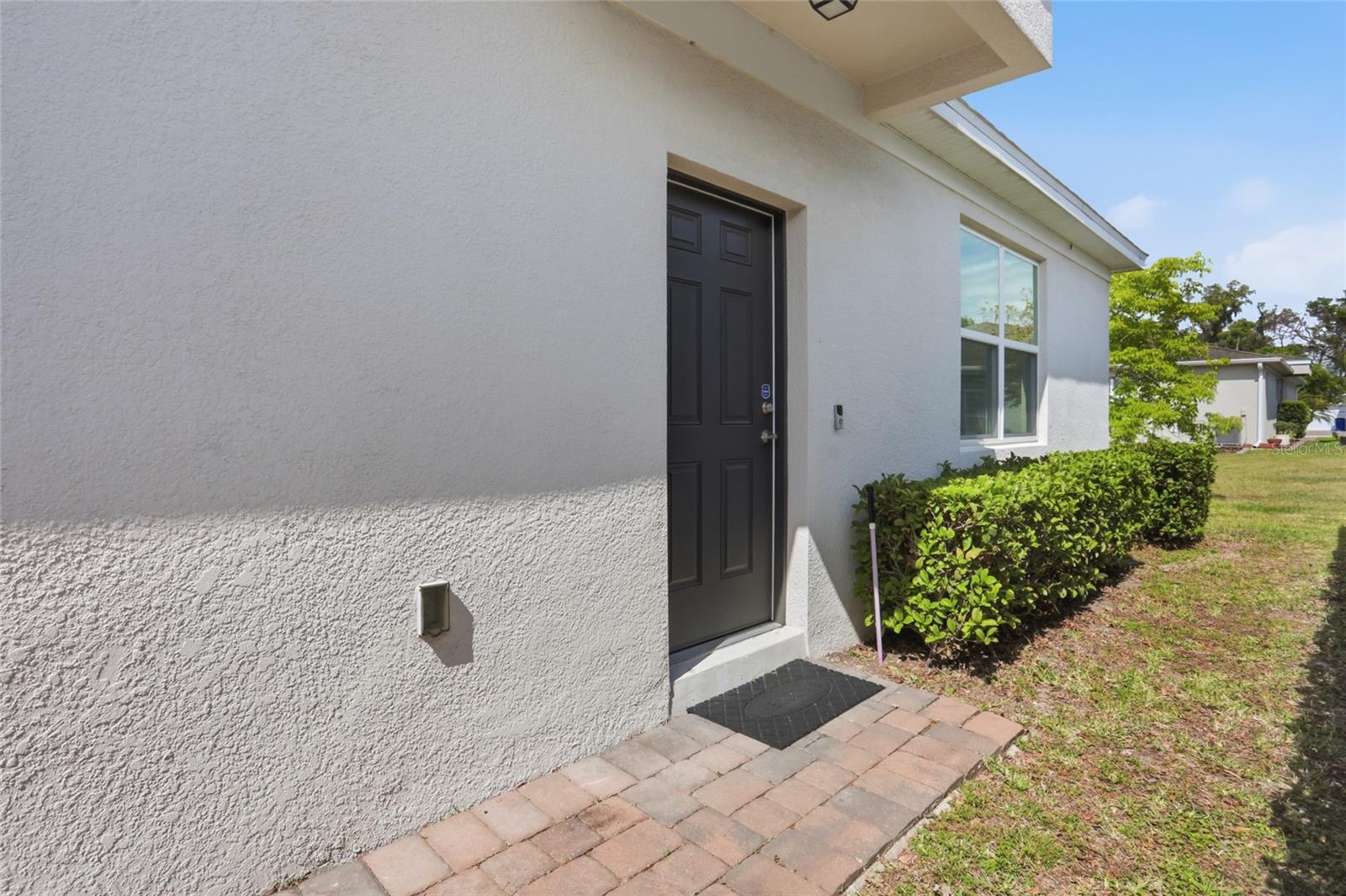 1841 Overcup Ave Property Photo 3