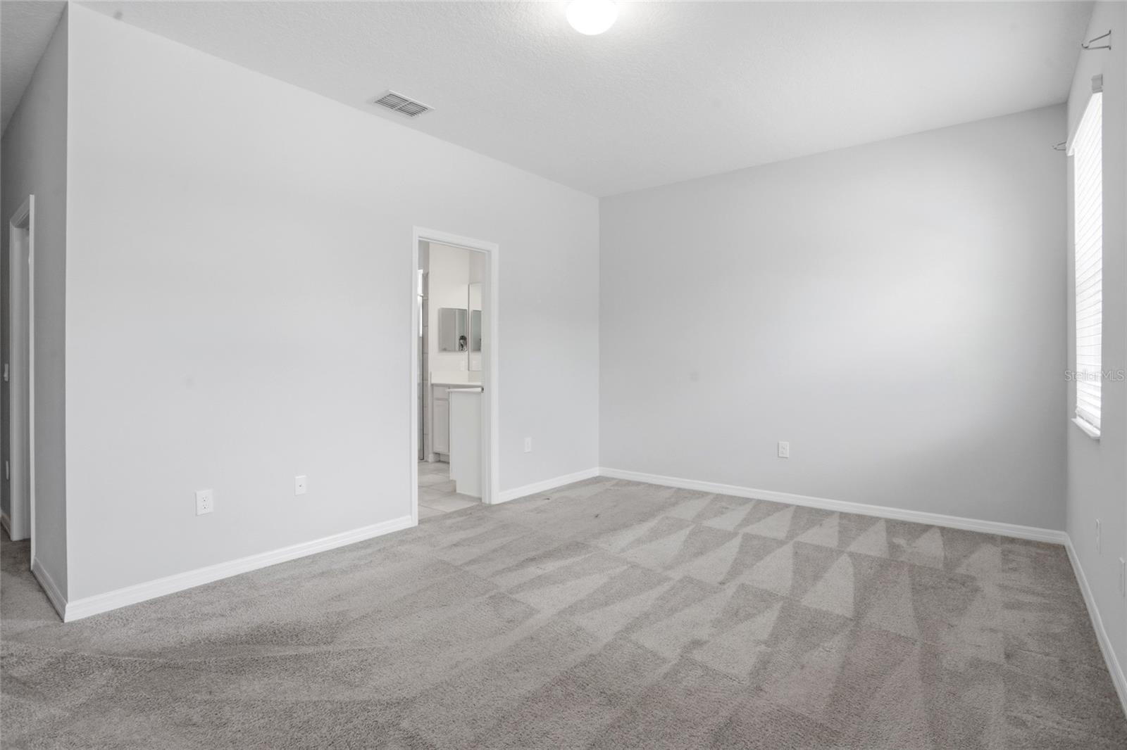 1841 Overcup Ave Property Photo 16