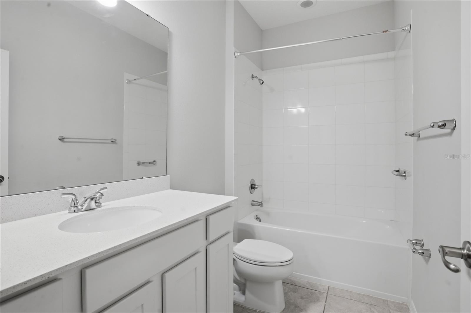 1841 Overcup Ave Property Photo 22