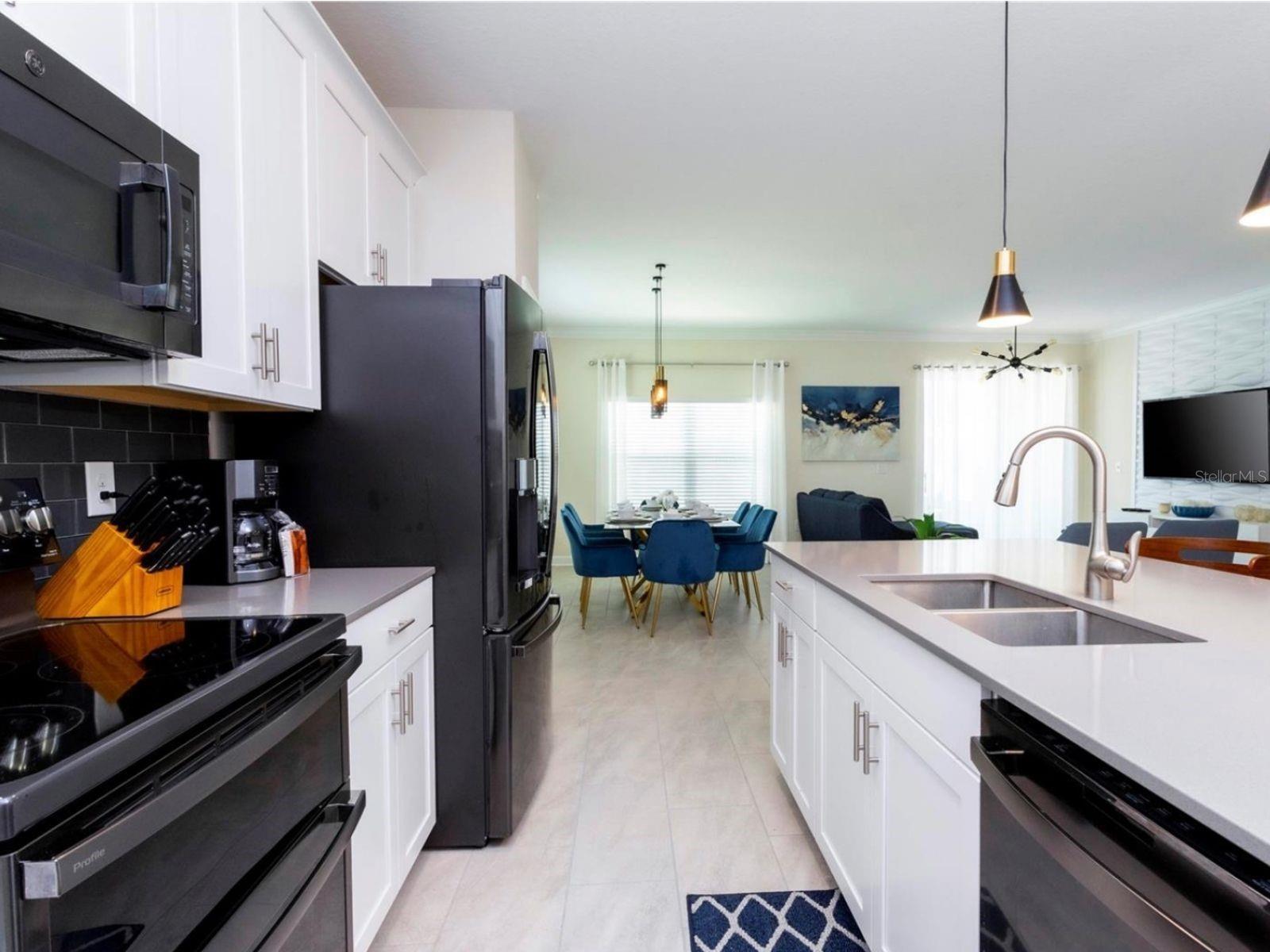 1176 Challenge Dr Property Photo 10