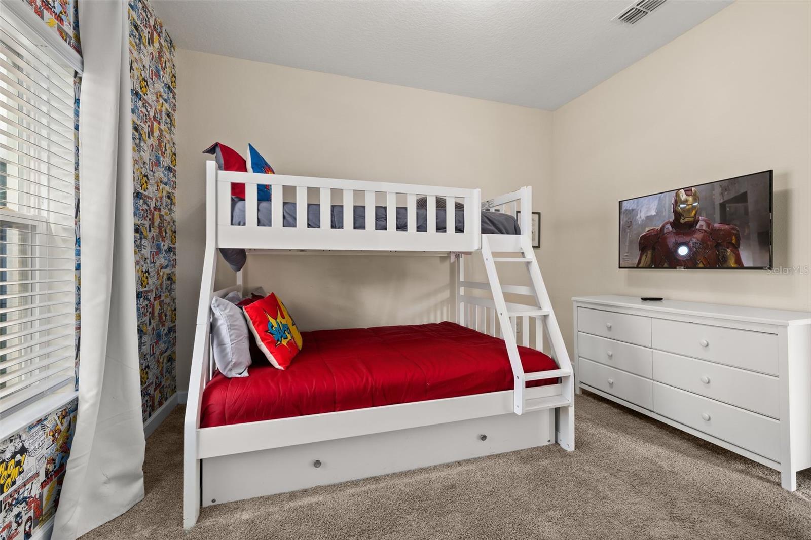 1176 Challenge Dr Property Photo 15