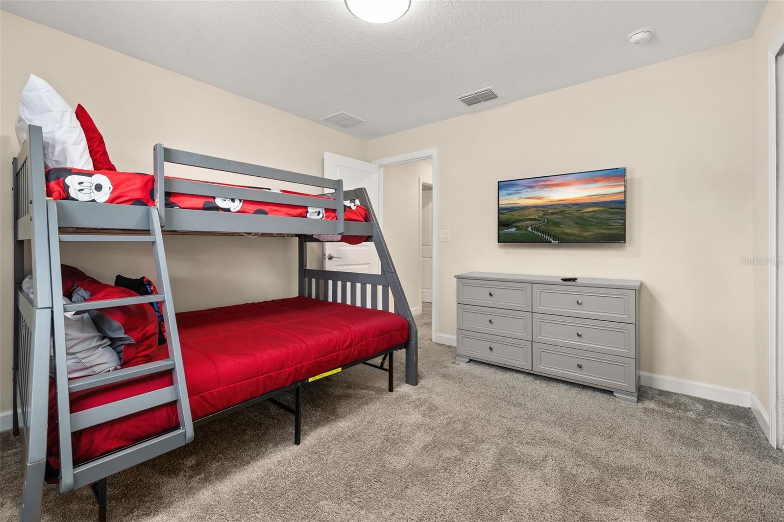1176 Challenge Dr Property Photo 43