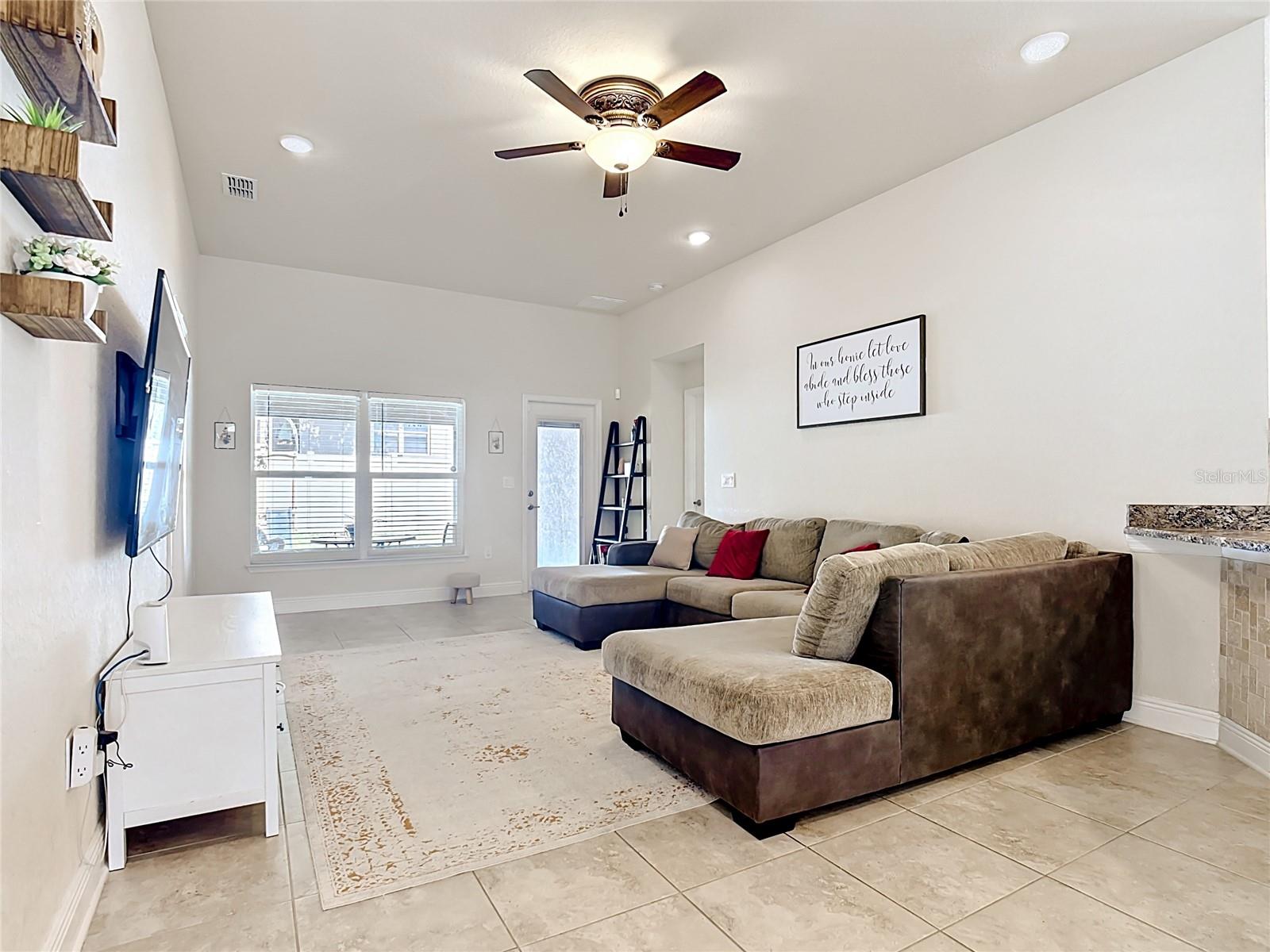 818 Landmark Hills Dr Property Photo 30