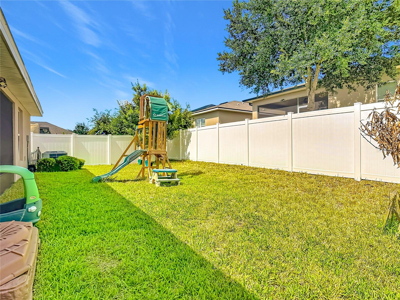 818 Landmark Hills Dr Property Photo 52
