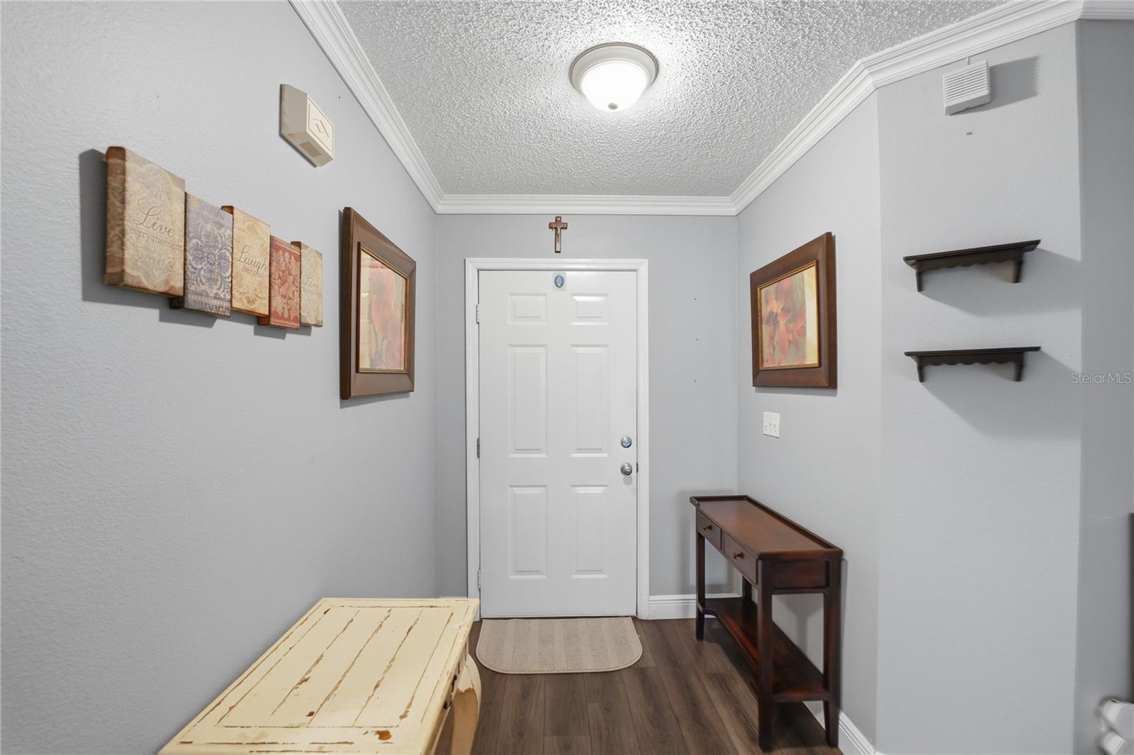 675 Basingstoke Ct Property Photo 10