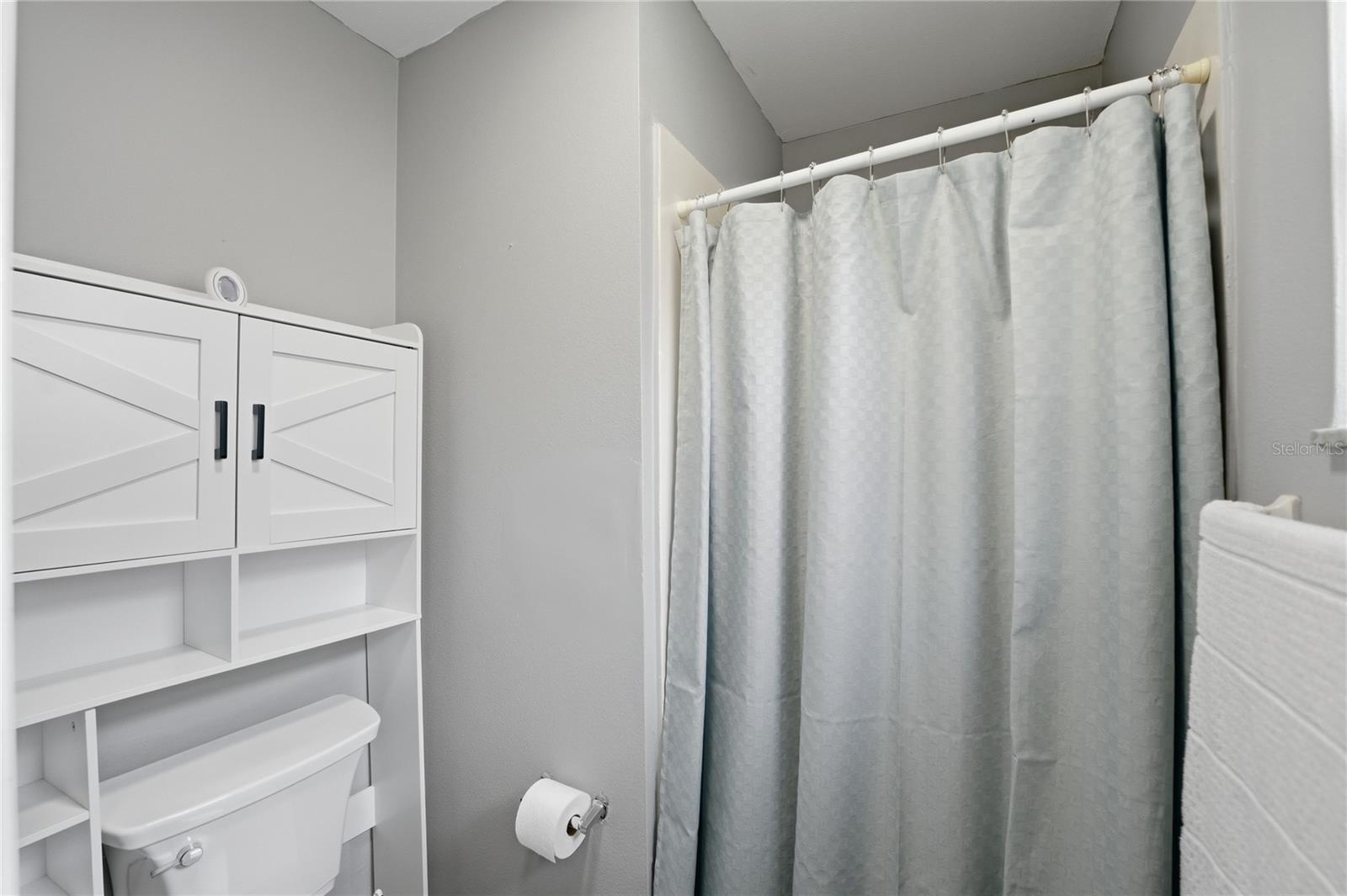 675 Basingstoke Ct Property Photo 22