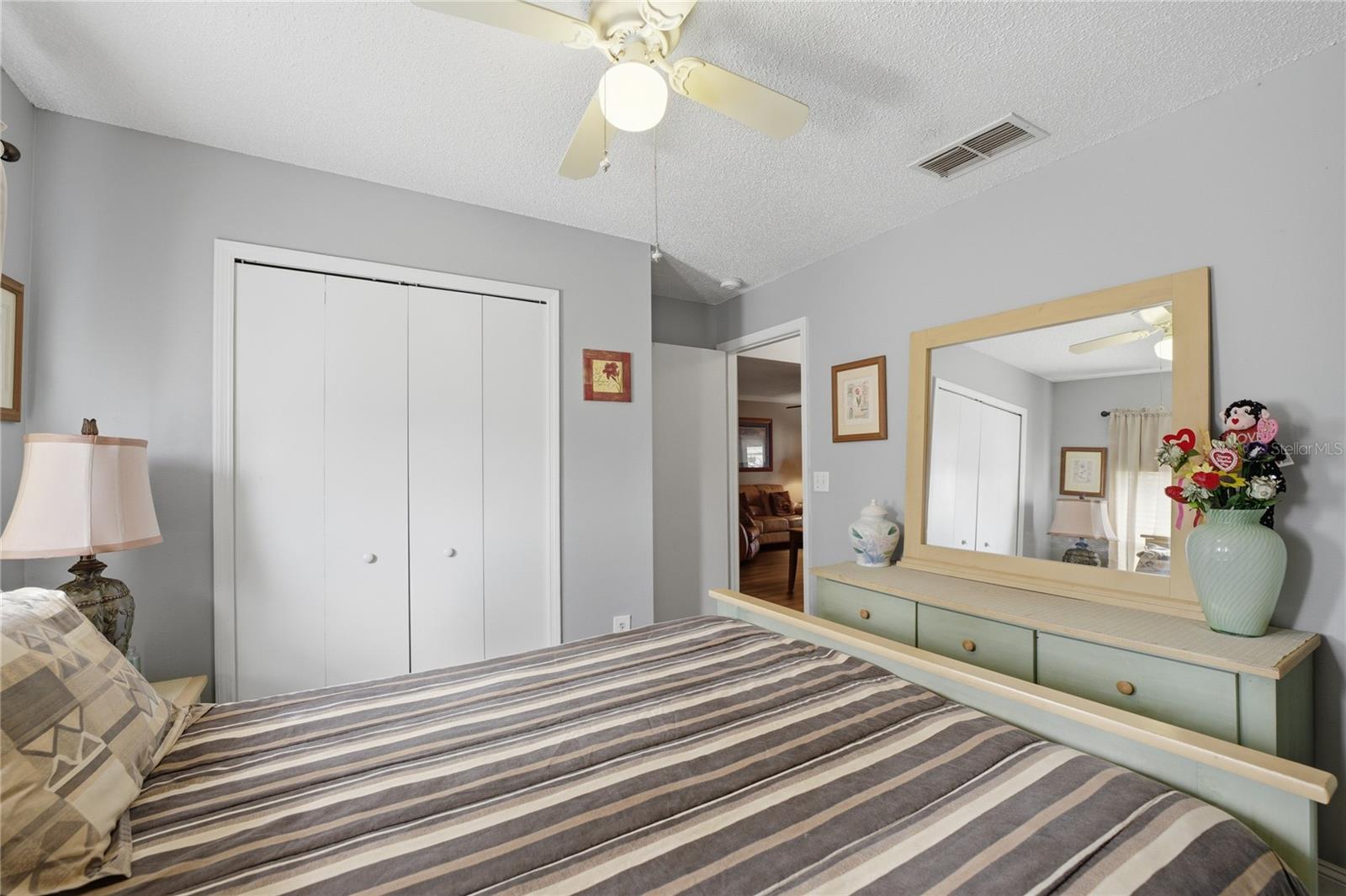 675 Basingstoke Ct Property Photo 24