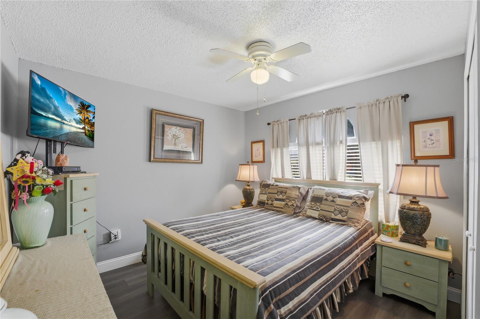 675 Basingstoke Ct Property Photo 25