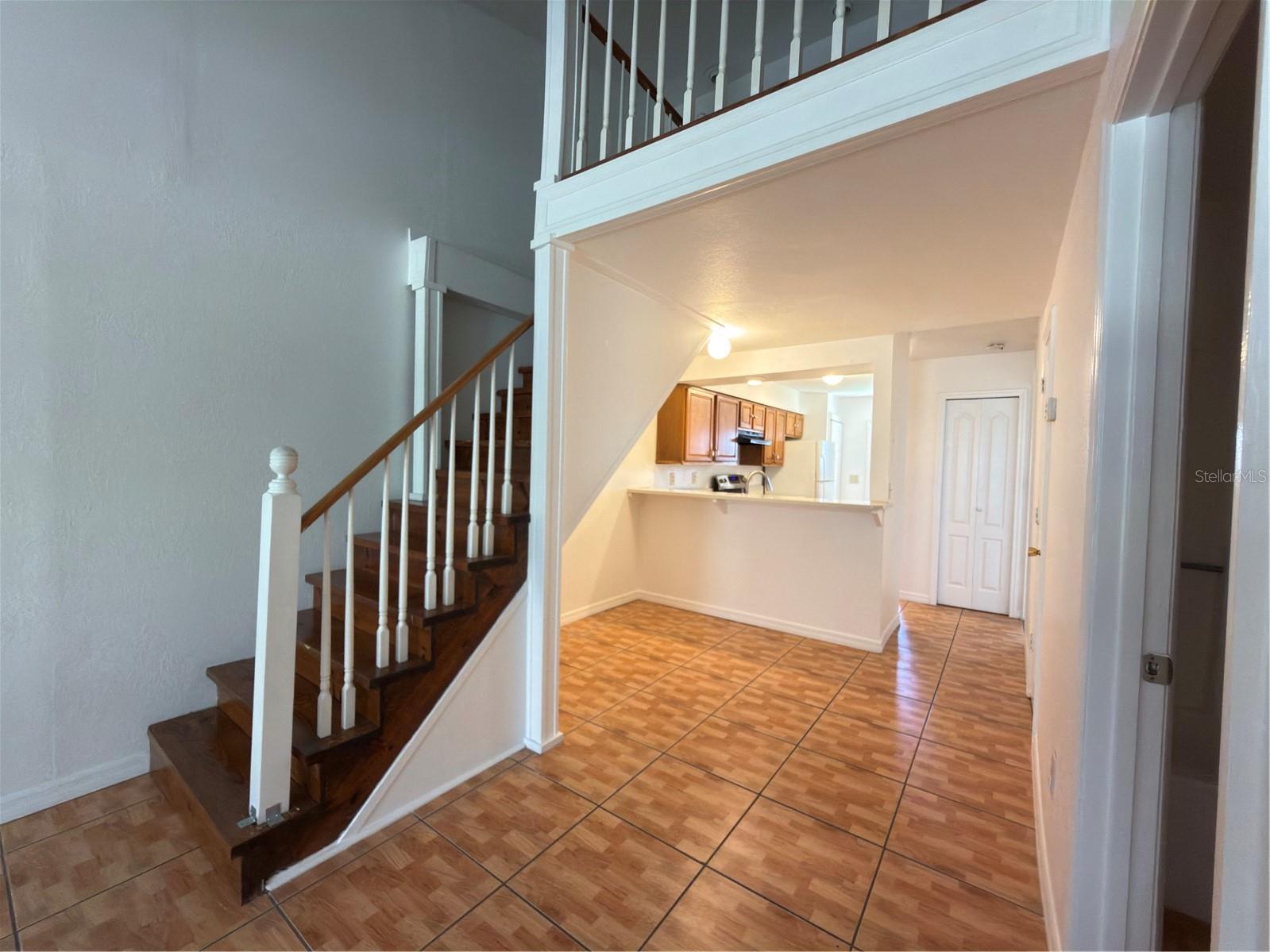3136 Enclave Ct Property Photo 8