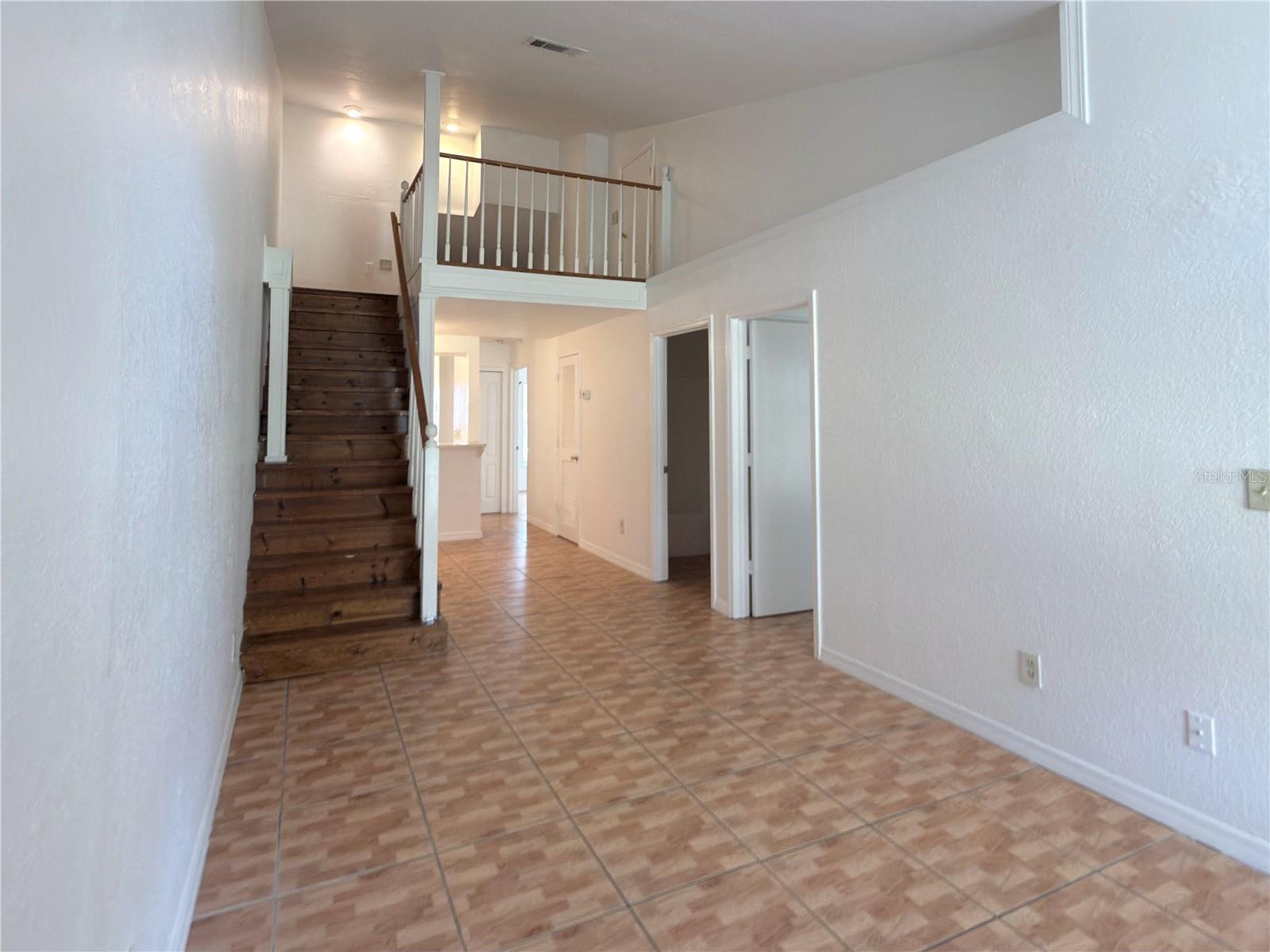 3136 Enclave Ct Property Photo 10