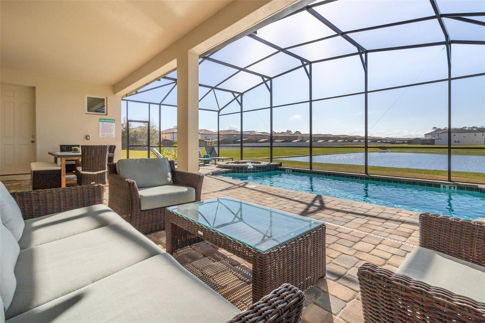 8904 Caroline Bay Ct Property Photo 1