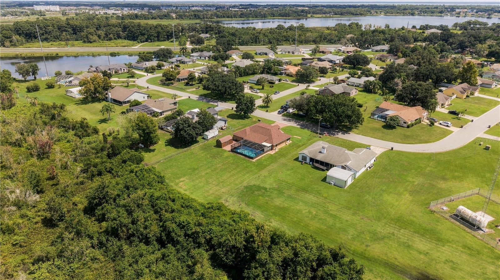 2220 Emperor Dr Property Photo 40