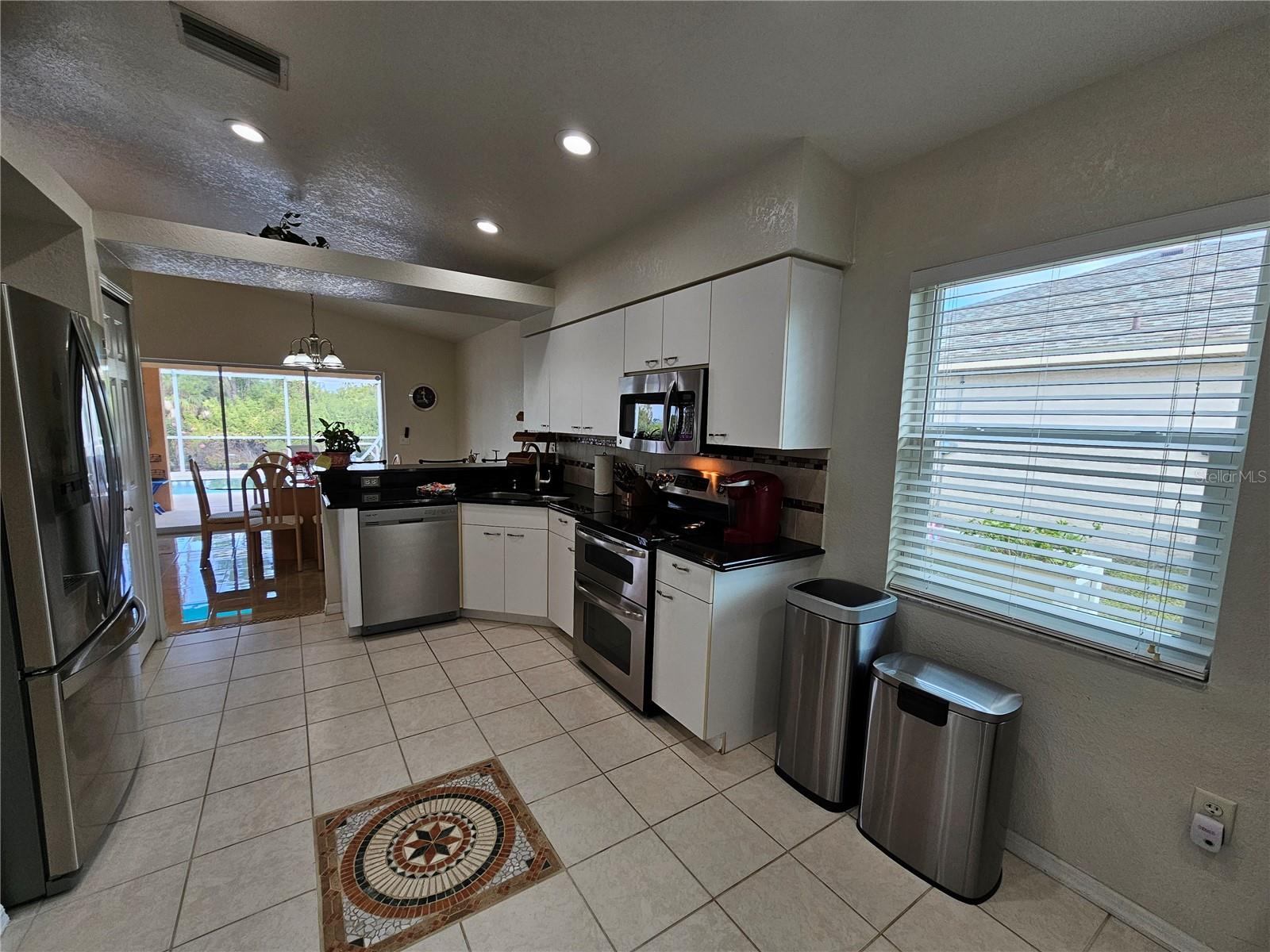 114 Albatross Rd Property Photo 10