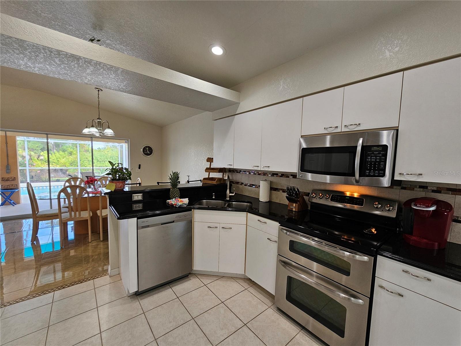 114 Albatross Rd Property Photo 13
