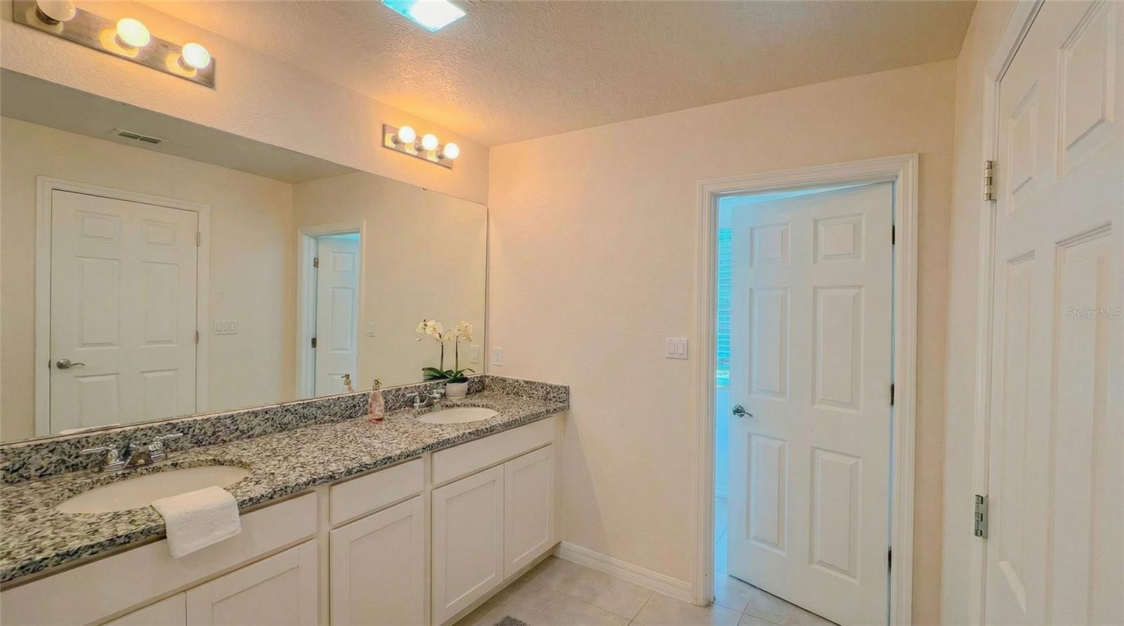 1776 Fulfillment Dr Property Photo 12