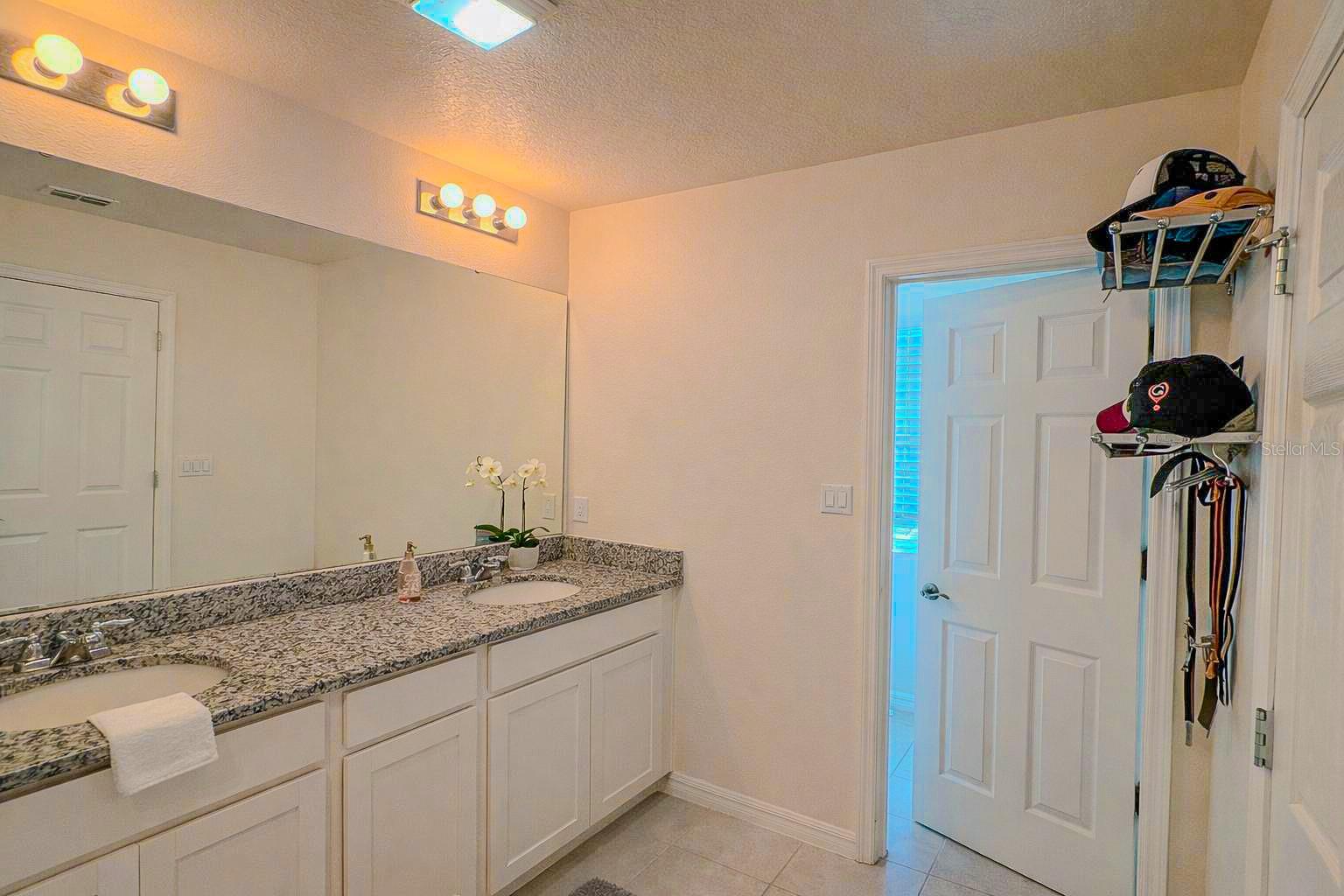 1776 Fulfillment Dr Property Photo 19
