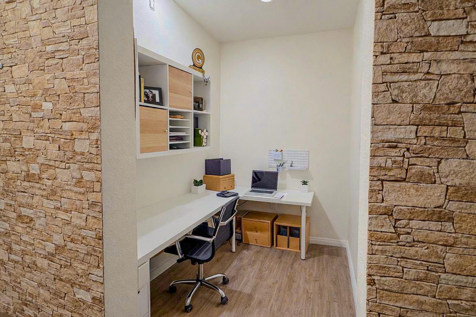 1776 Fulfillment Dr Property Photo 22