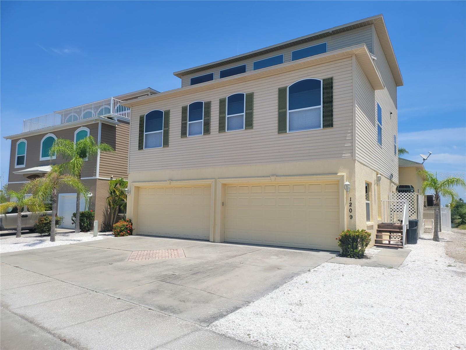 1209 Apollo Beach Blvd Property Photo 2