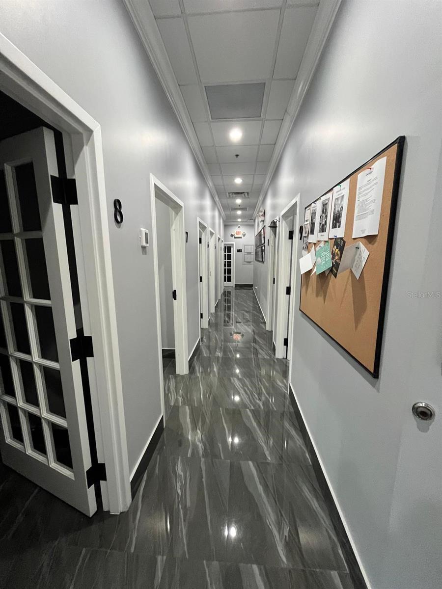 7901 Kingspointe Pkwy #19 #office 3 Property Photo 4