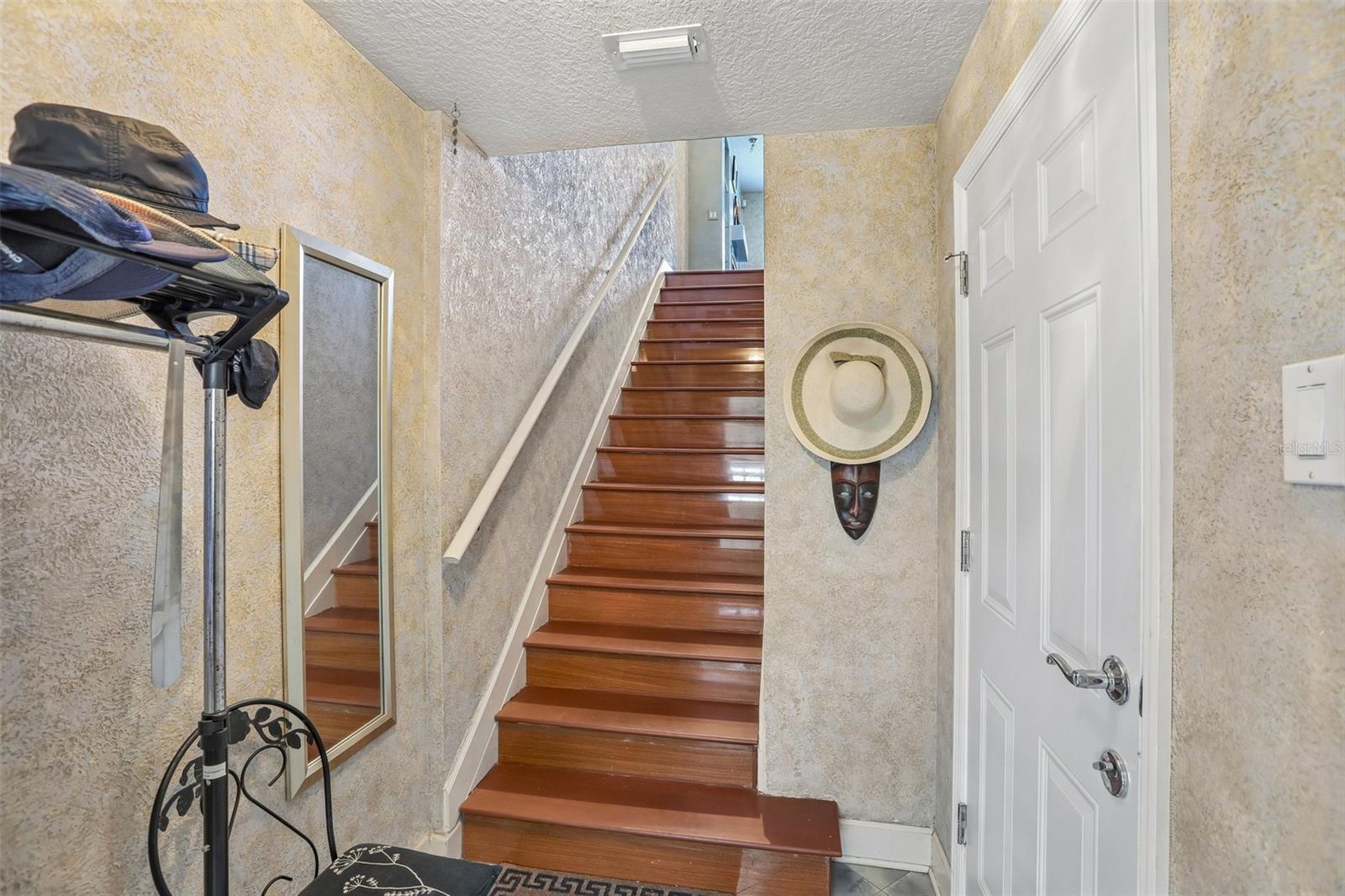 113 Yacht Club Cir Property Photo 4