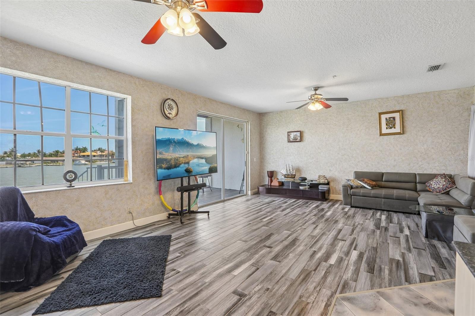 113 Yacht Club Cir Property Photo 6