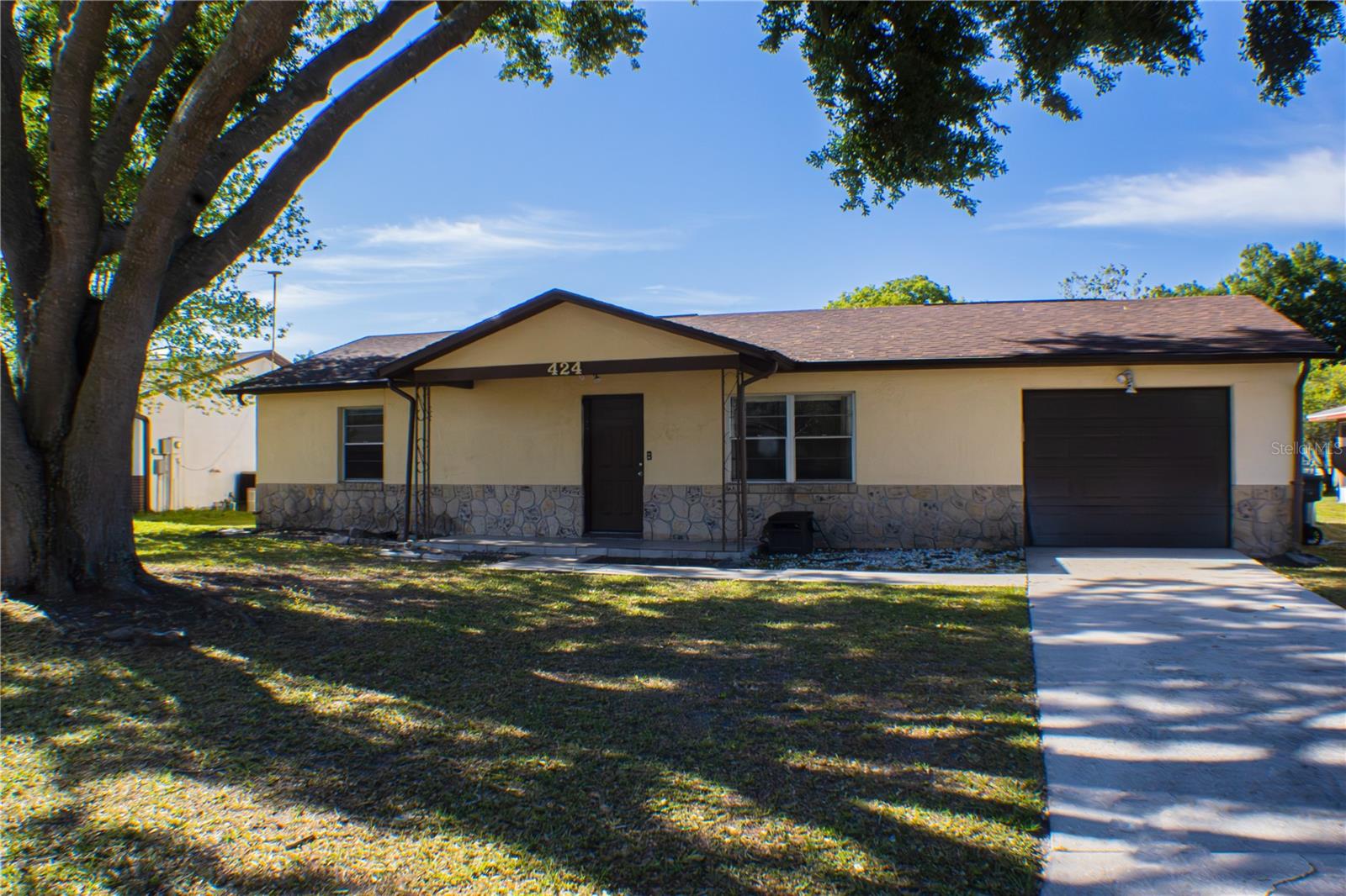 424 Cart Ct Property Photo 2