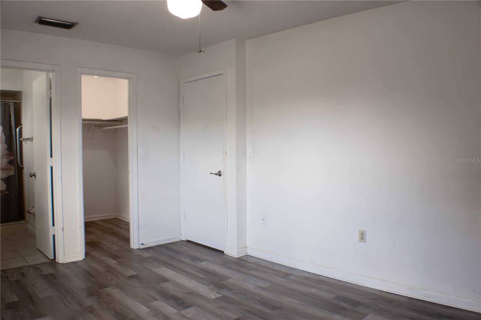 424 Cart Ct Property Photo 9