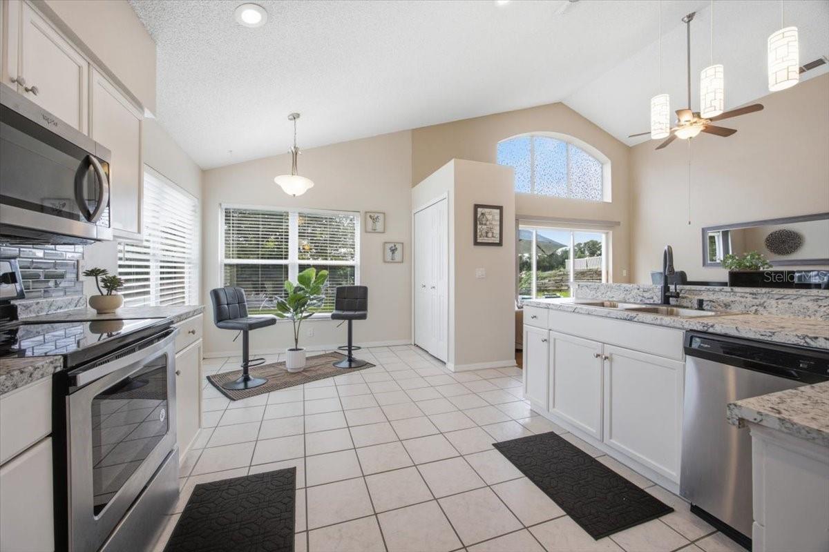 227 Dillon Way Property Photo 8
