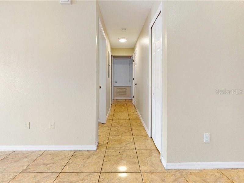 206 Majors Ln #b Property Photo 12