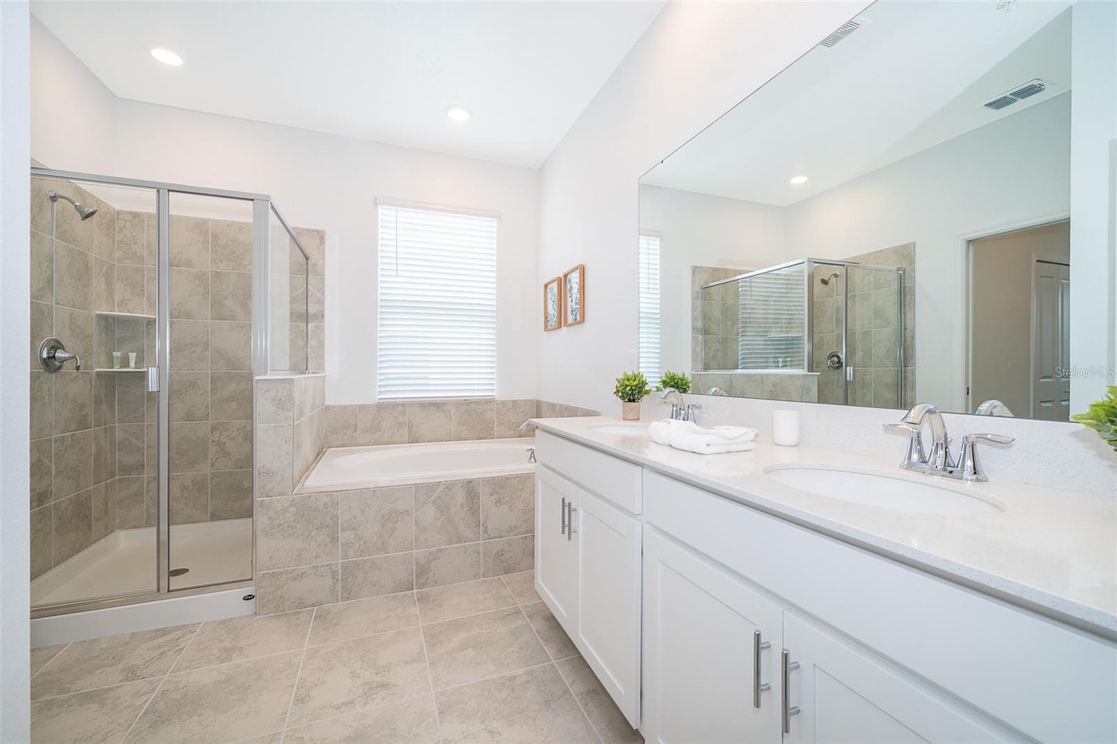 8861 Cabot Cliffs Dr #104 Property Photo 22
