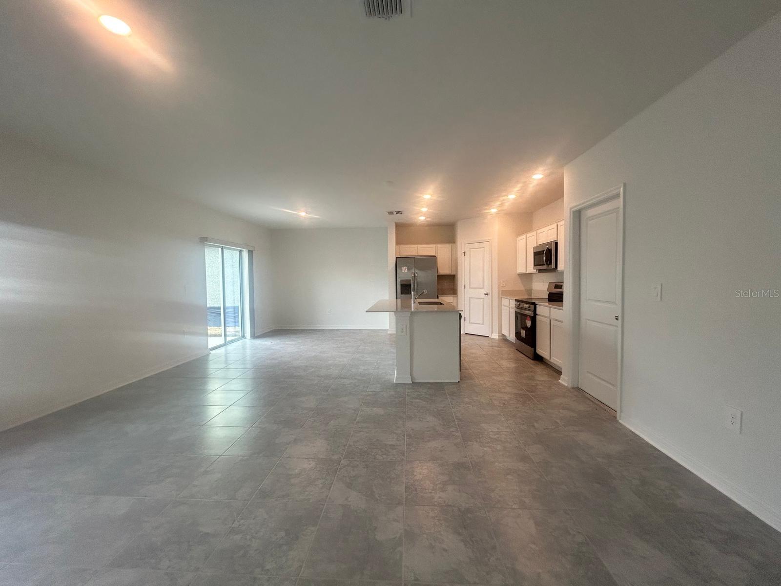 1417 Austin St Property Photo 5